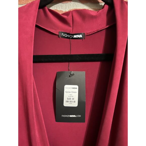 Fashion Nova Elegant Burgundy Long Sleeve Faux Wrap V-Neck Dress NWT - Picture 5 of 7
